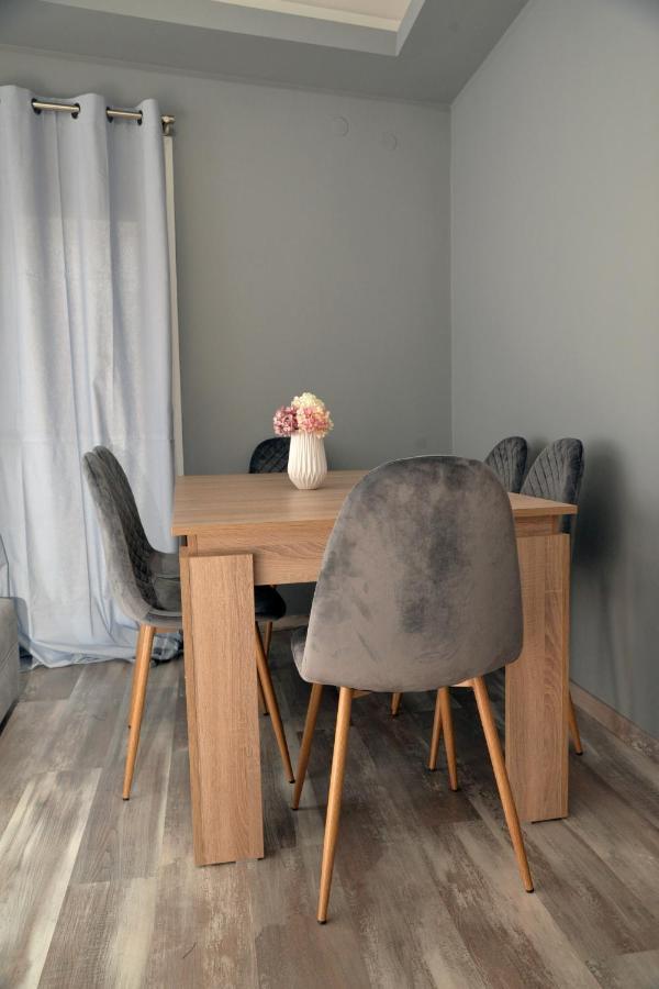 Luxury Apartment St Demetrios Downtown Szaloniki Kültér fotó